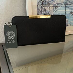 Vince Camuto Tina Wallet NWT Black Leather Gold Hardware